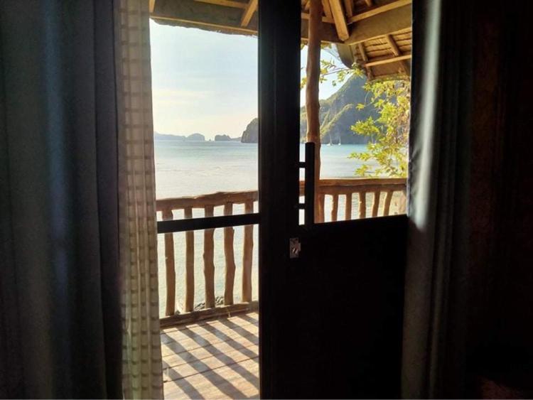 Hut Sunset Island View Hotel เอลนิโด ภายนอก รูปภาพ